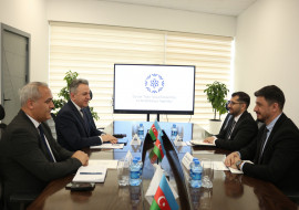 Dövlət Tibbi-Sosial Ekspertiza və Reabilitasiya Agentliyinin İdarə Heyətinin sədri V “Yüksəliş” müsabiqəsinin qalibləri ilə görüşüb