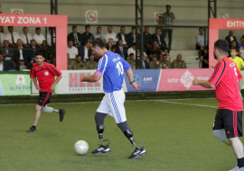 Protezlə təmin edilmiş qazilər futbol oynadı